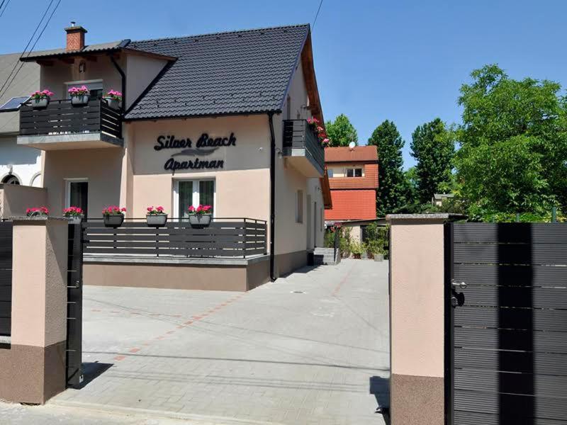 Silver Beach Apartments Siofok Bagian luar foto