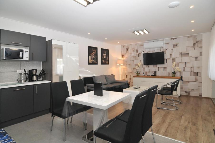 Silver Beach Apartments Siofok Bagian luar foto