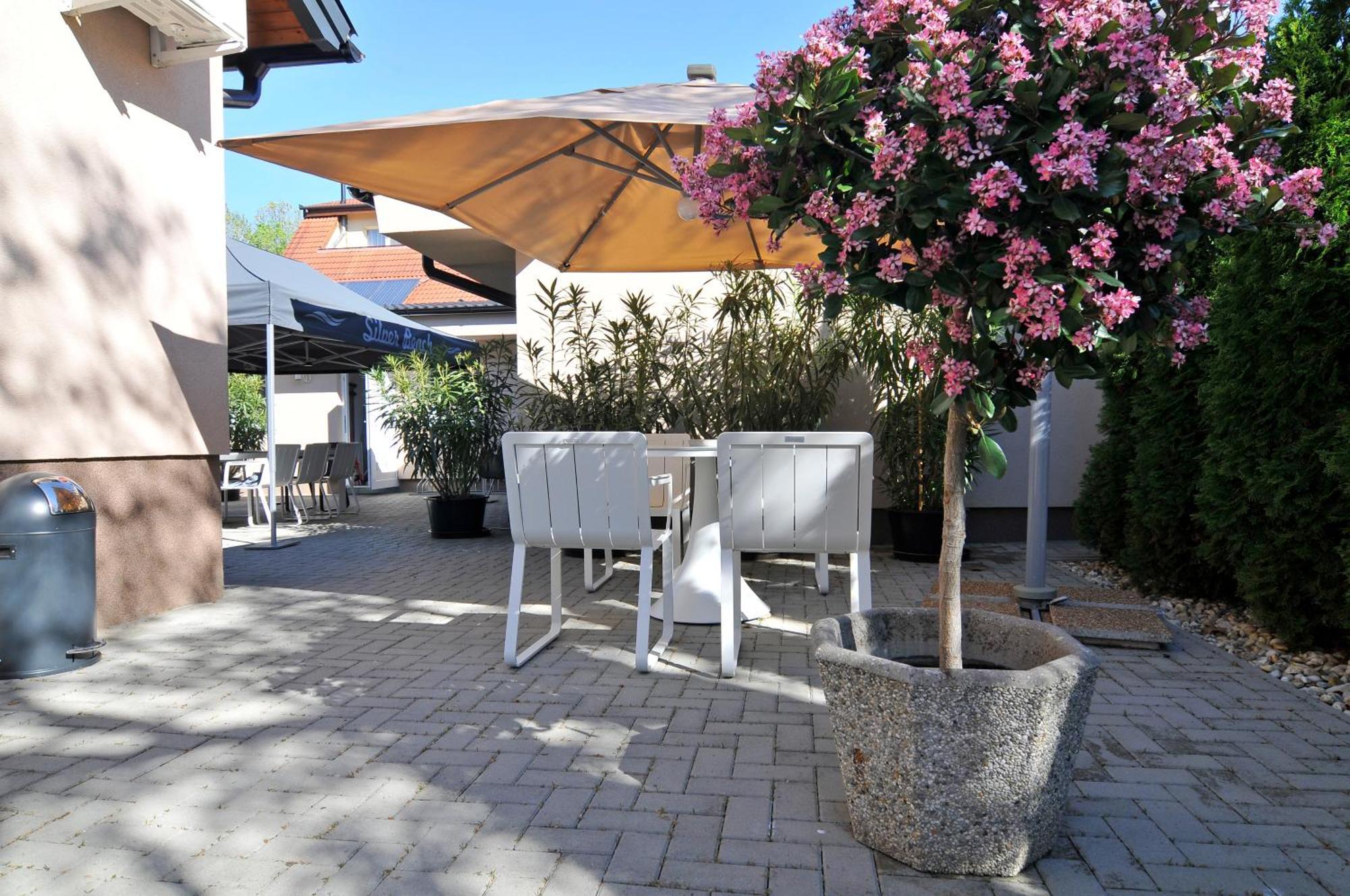 Silver Beach Apartments Siofok Bagian luar foto